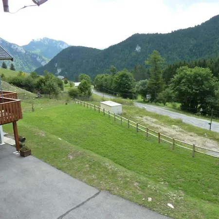 3 Etoiles Avec Grande Terrasse Dans Un Cadre Verdoyant - Fr-1-573-52 Alpehytte