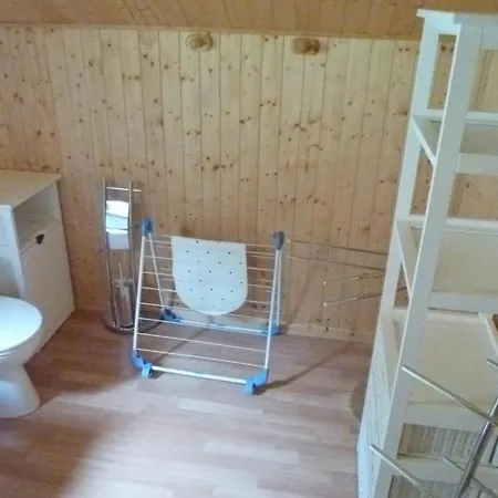 3 Etoiles Avec Grande Terrasse Dans Un Cadre Verdoyant - Fr-1-573-52